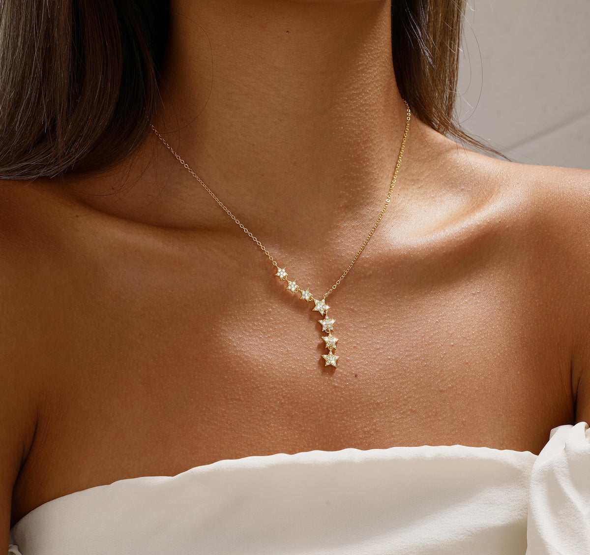 Crystal Dainty Star Necklace for Women 18K Gold Plated Star CZ Charm Statement Y-Necklace Gold/Silver Shining Exquisite Choker Necklace for Women Adjustable Jewelry Gifts